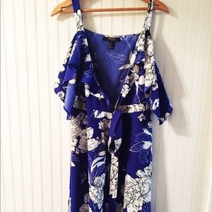✨⚓️ Blue and White Flower Print Wrap Dress